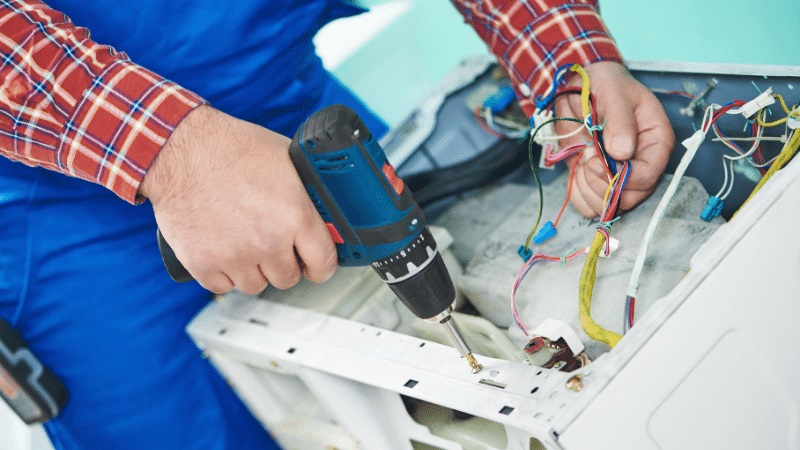 Yunusemre Arçelik Arçelik çamaşır makinesi kart tamiri – Su almama arızası orijinal parça ile giderildi. - Teknik servis örneği